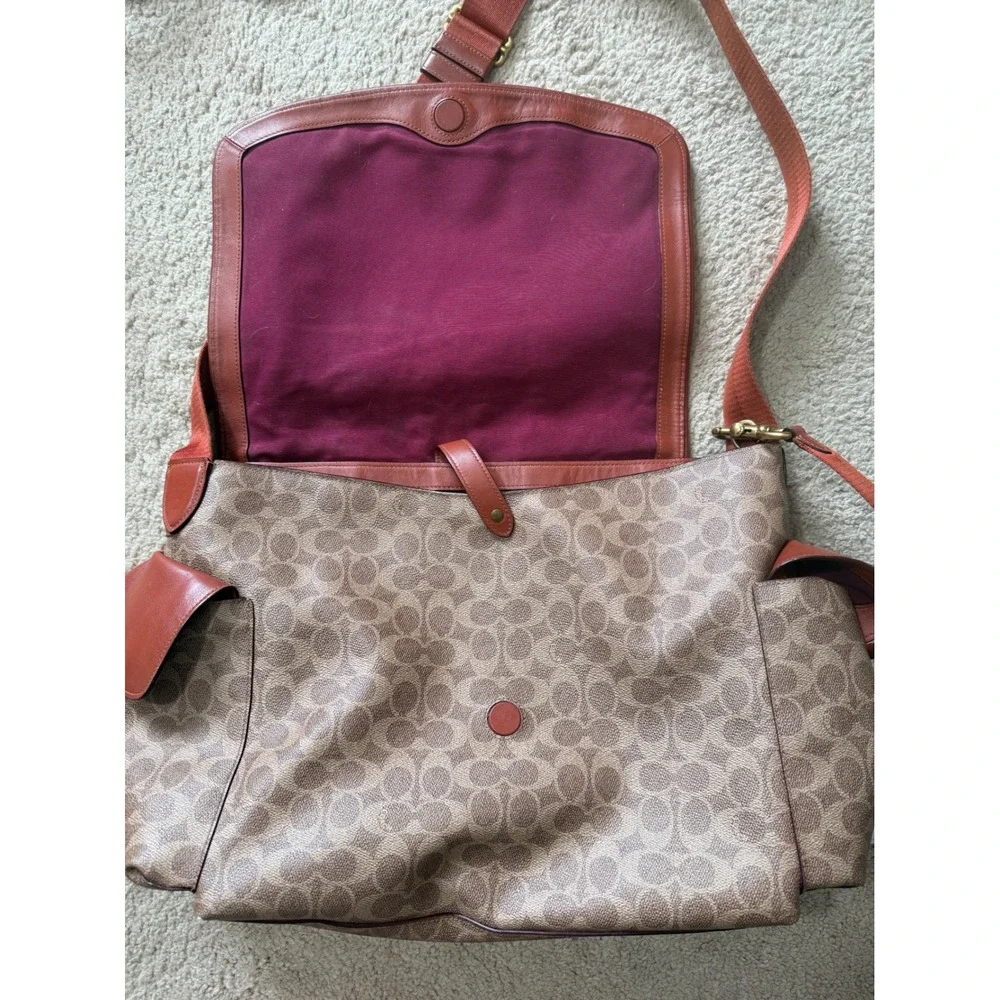 Authentic Coach Baby Messenger Bag in Signature Canvas Rust - Picture 6 of 10